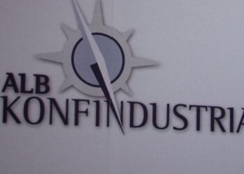 Fasha 800 kW/h! Konfindustria: Preken 90-130 mijë familje, kufiri të shkojë në 1200 KW/muaj