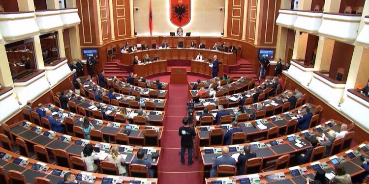 Sot nis sesioni i ri parlamentar në Kuvend, ja çfarë pritet të diskutohet