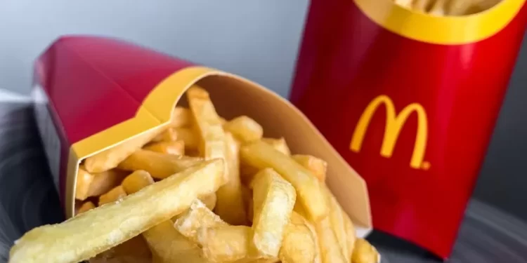 McDonald’s do të mbyllet të hënën, për funeralin e Mbretëreshës