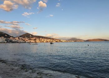 Rikthehet i nxehti në Shqipëri, ja si parashikohen temperaturat për nesër
