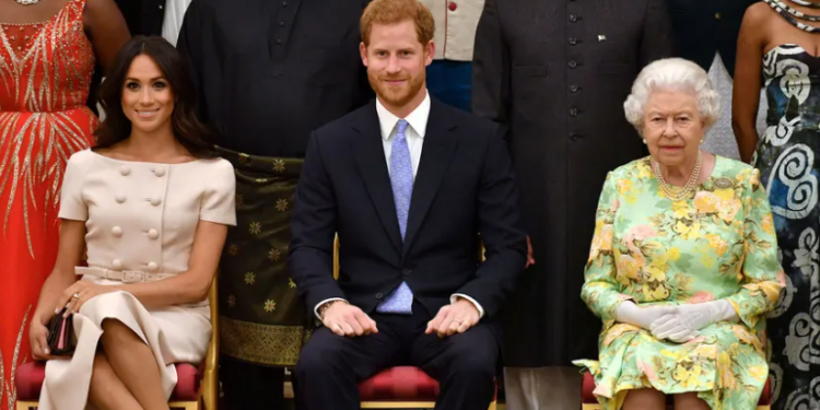 Vdekja e Mbretëreshës/Charles i tha Harryt të mos e merrte me vete Meghan në Balmoral