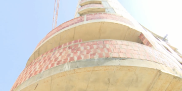 Nis zbatimi i vendimit të qeverisë, konfiskohet pallati me 9 kate në Farkë