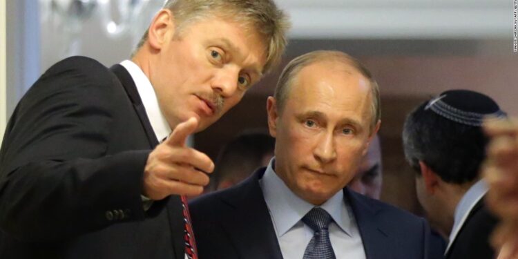 Kremlini hedh poshtë raportet e burrave rusë që ikin pas thirrjes së mobilizimit