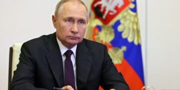 Inteligjenca amerikane: Rusia financoi Partinë Demokratike me 500 mijë dollarë në 2017