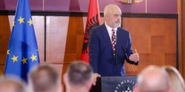 Rama gati të lëshojë satelitët në qiell: Tani s’do të ketë më mundësi që të ndërtohen kate pa leje