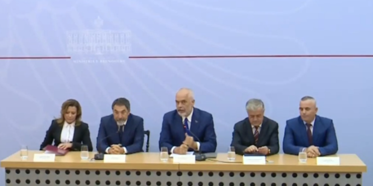 Policia e Shtetit, Rama premton rritje pagash