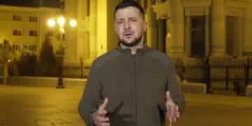 Zelensky përfshihet në një aksident