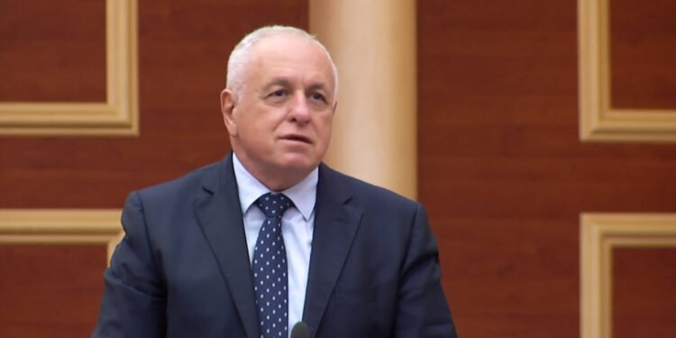 Gazetari: Tritan Shehu ka qenë spiun, bashkëpunoi kundër klerit