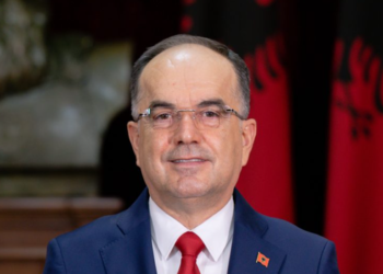 Sulmet kibernetike/Begaj mbledh sot Këshillin e Sigurisë Kombëtare