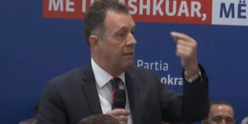 Biberaj: Rama nuk rrëzohet me konferenca shtypi, qytetarët presin aksion politik