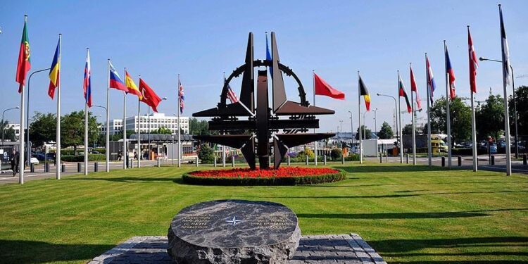 NATO-ja mban stërvitje “të rregullta” për mbrojtje bërthamore