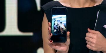 Thyerje e rregullave në “Për’puthen”, Anxhela i tha se s’ka më pëlqim. Arbri i nxjerr foton duke u puthur