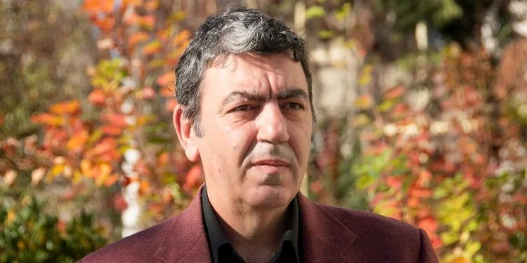 Nga politika pak hynë e askush nuk po del