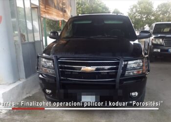 Rrëmbeu Indrit Beqirajn në autostradën Durrës-Tiranë, shpallet në kërkim “Rrumi”