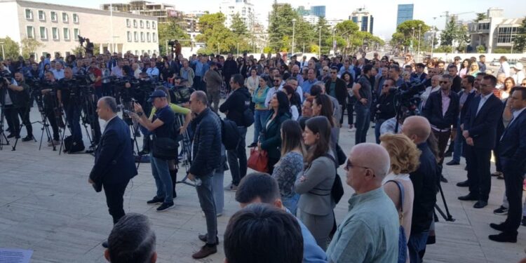 Berisha bën thirrje për pjesëmarrje në protestën e pedagogëve