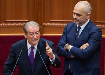 Gjysma e simpatizantëve të Ramës të pakënaqur me qeverisjen, gjysma e opozitarëve të pafrymëzuar nga Berisha