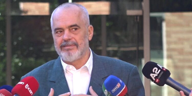 “Dyfishim i buxhetit të 2013”, Rama: Do kemi dimër të vështirë, po paguajmë kostot e një diktatori