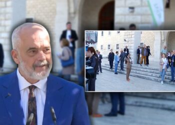 “Rritje page me 7%”, pedagogët-Ramës: Në 17 tetor protesta e radhës!