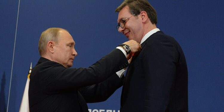 Ekspertët amerikanë thonë se nuk është në interesin e Serbisë bashkëpunimi me Rusinë