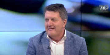 Milaim Zeka ironizon Donald Veshaj: Ai as s*ks nuk di të bëjë