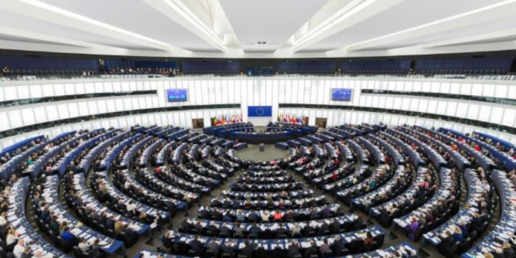 PE miraton rezolutën për zgjerimin, rezervat për 6 vendet e Ballkanit të Hapur