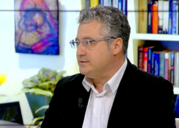 Tepsia, timoni, kazani dhe partia e rublave