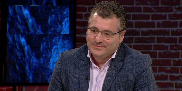 Gabimi fatal i Berishës me “25 karrigethyerit” e Parlamentit