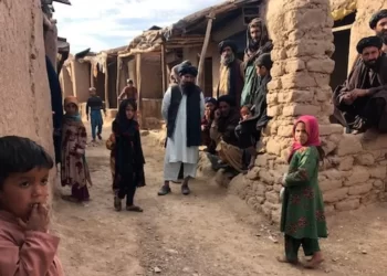 Kriza ushqimore në Afganistan/Ilaç gjumi fëmijëve për të shmangur urinë
