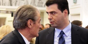 “Non grata që gënjen”/ Basha i përgjigjet Berishës: Je i zhytur në aferën e Portit të Durrësit