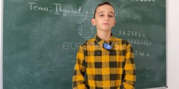 Gjeniu i matematikës, 13-vjeçari shqiptar zgjidh ushtrimet më shpejt se makina llogaritëse
