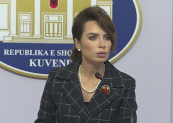 Gazetari: Nuk u bë hataja se u largua Grida Duma nga PD-ja, ka humbur çdo betejë në politikë