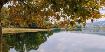 Moti për sot/Alternime kthjellimesh dhe vranësirash, temperatura maksimale 22 gradë Celsius