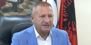 “Islamiku politik Lulzim Basha goditi alternativën tonë”, Nard Ndoka kërkon para nga qytetarët