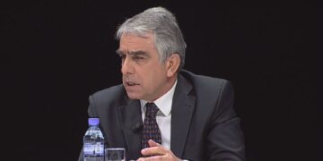 “Një shejtan me brirë”, Pëllumb Xhufi për Saliun, 6 dhjetorin, serbo-centrizmin europian dhe Qeverinë