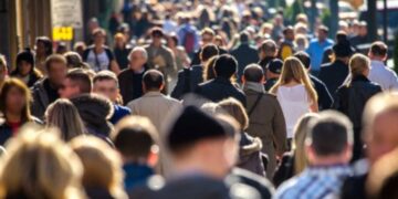 Popullsia e botës arrin në 8 miliardë