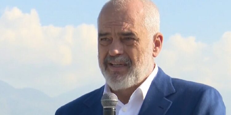 Rama optimist: Emigrantët do fillojnë më shumë të kthehen në Shqipëri se sa të ikin