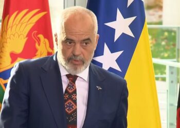 Debati për emigrantët shqiptarë në Britani/ Rama: Tingëllon si një britmë në një çmendinë