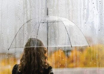 Rrebeshe shiu dhe ulje temperaturash, parashikimi i motit për nesër