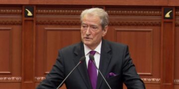 “Është plaçkitja më e turpshme”, Berisha shpërthen me tone të forta në Kuvend