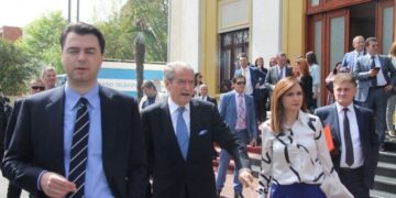 Kujtim Gjuzi: Tiranën e fiton vetëm Jorida Tabaku, edhe Berisha e ka këtë mendim