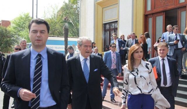 Kujtim Gjuzi: Tiranën e fiton vetëm Jorida Tabaku, edhe Berisha e ka këtë mendim