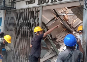 Dhjetëra viktima nga tërmeti në Indonezi