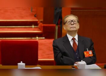 Ish-lideri kinez Jiang Zemin ndërron jetë në moshën 96-vjeçare
