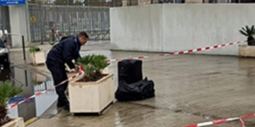 Alarm për b*mbë në Portin e Durrësit, s’do ta besoni çfarë kishte brenda çantës së zezë