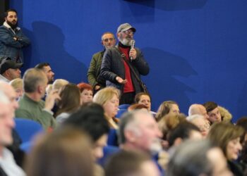 Mehdi Malkaj-Berishës: Doktor, kur ke gjithë jetën që zvarritesh si krimb, pse bërtet kur të shkelin me këmbë?