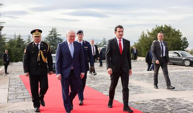 Vula politike e “gjermanit të fundit”!