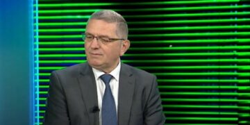 Besnikët e verbër të IKMT-së iu bindën individit dhe jo ligjit