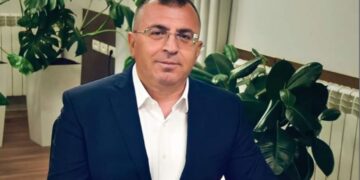 Arrestimi i Allës penalizon qytetarët në Bulqizë! Dy javë pa marrë pagesën në Bashki, s’ka kush të firmosë