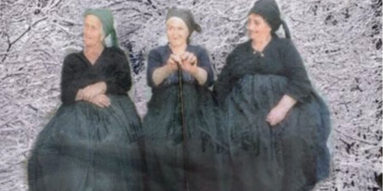 “Plakat e prillit”, si lindi kjo legjendë dhe cili version duhet të besohet?