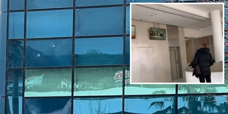 “Pasiguri e shkallës së lartë”, kjo është gjendja brenda godinës së Top Channel sot